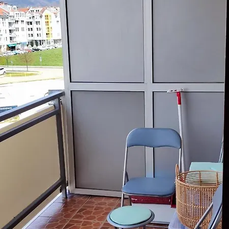 Dobrinja Apartment *
